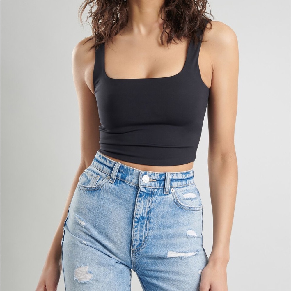 Cropped cut out tank top